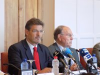 Catalá aconseja a Junqueras preguntar a todos los catalanes si estarían dispuestos a colaborar en el pago de una sanción