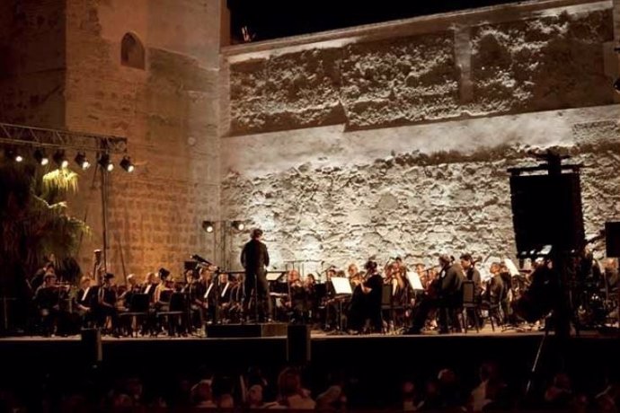 Orquesta durante una de las actuaciones en las Noches de Música y Cine 2016