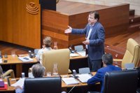 Vara cree que se está "en el camino adecuado" contra el maltrato porque se está "ganando la batalla frente al silencio"