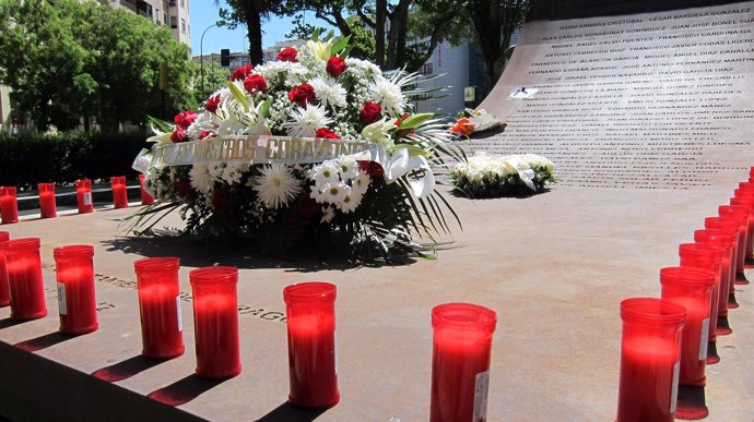 Monumento Homenaje a las Víctimas del Yak-42 de Zaragoza