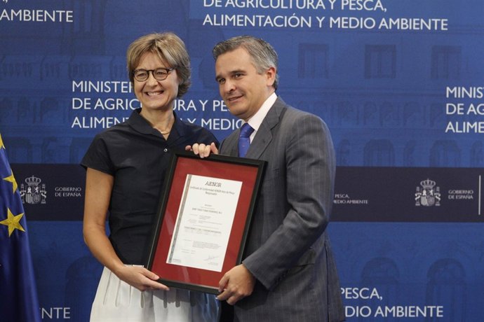 Tejerina entrega las certificaciones AENOR Atún de Pesca Responsable (APR)