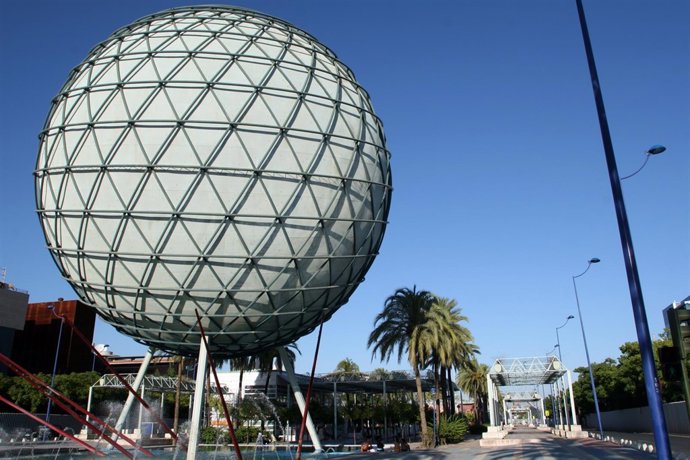 Esfera biolimática de la Cartuja, legado de la Expo.