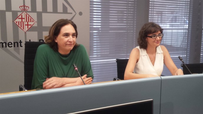 L'alcaldessa  Ada Colau i la regidor Mercedes Vidal