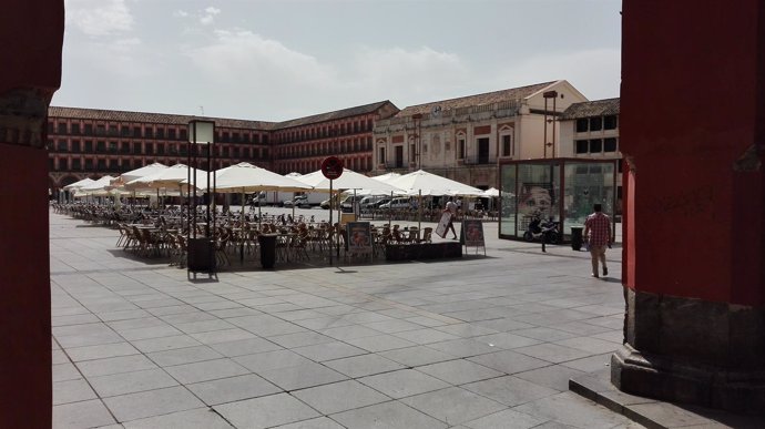 Veladores en la Plaza de la Corredera