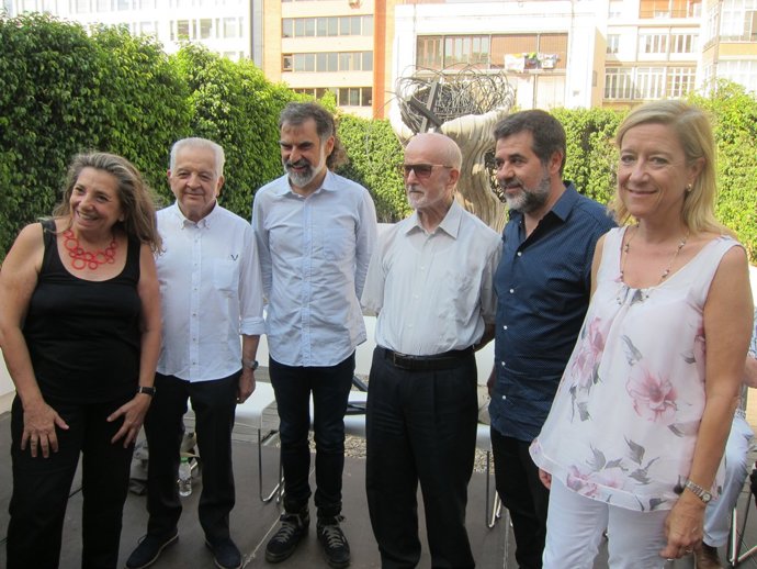 Entitats sobiranistes expliquen actes de la Diada                            