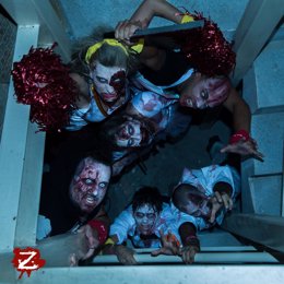 Alguazas celebra su Halloween más especial con una invasión zombie