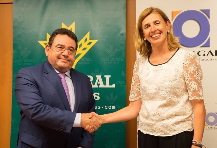 Firma Asturgar y Caja Rural de Asturis