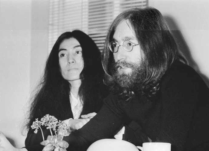 Yoko Ono y John Lennon