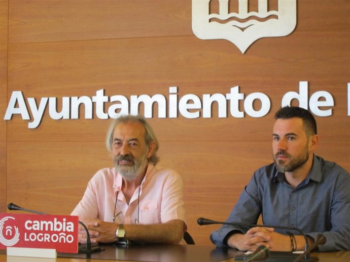 Zúñiga y Barrio en la presentación de la moción