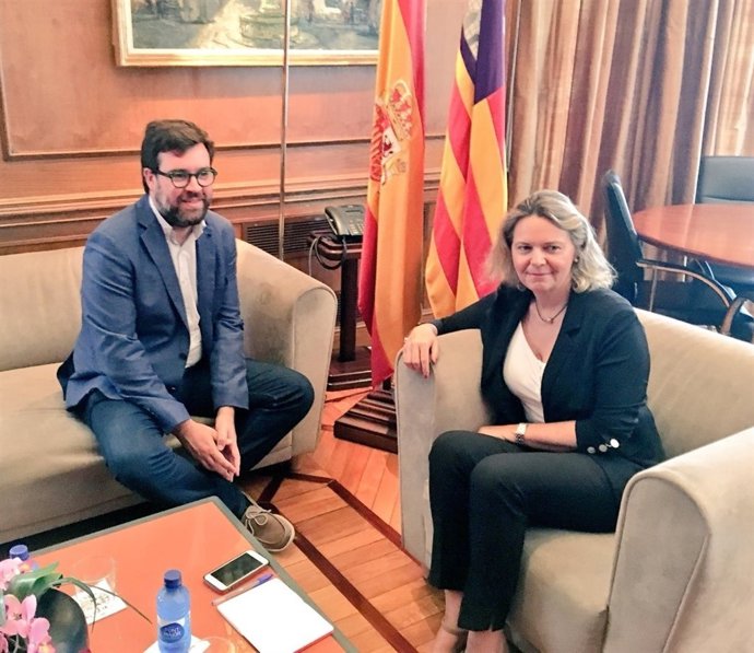 Noguera y Salom se reúnen en la Delegación del Gobierno