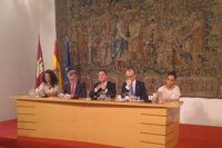 Page quiere aprobar en agosto el Pacto por la Educación y la Declaración de Interés de Puy du Fou