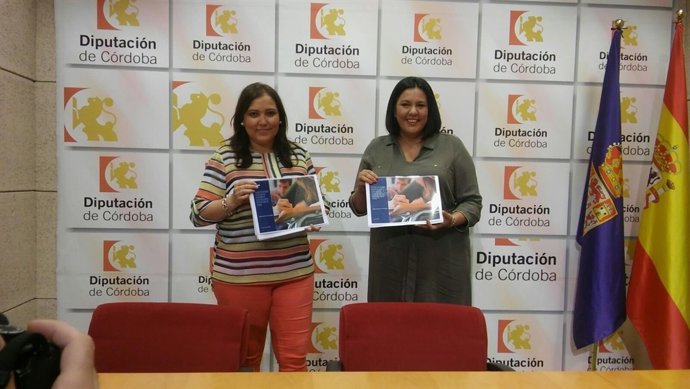 Carrillo (izda.) y Amo, en rueda de prensa 