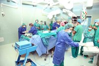 La espera media para operarse sube a 62,2 días en Galicia y aumenta en tres en consulta