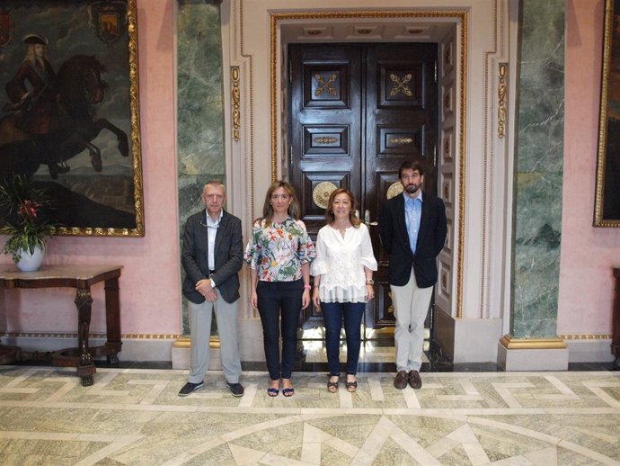 Participantes en la reunión