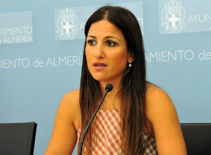 La concejal socialista Inés Plaza, en rueda de prensa