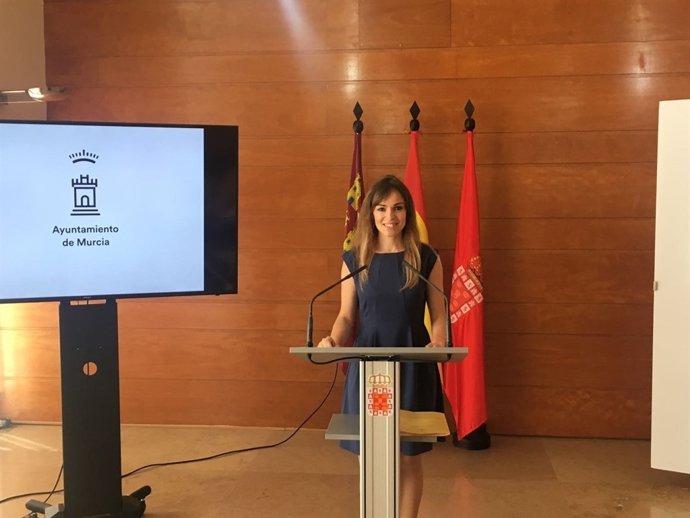 REBECA PÉREZ EN RUEDA DE PRENSA