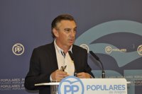 Beamonte (PP) dice que la "distancia tremenda" con el PSOE solo se puede salvar "con voluntad política"