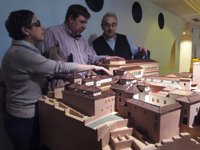 Ciudadanos pide a la Diputación de Málaga que promueva la instalación de maquetas de monumentos para invidentes