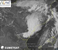 Una tormenta deja granizo en Morella (Castellón) y se desplaza hacia la costa