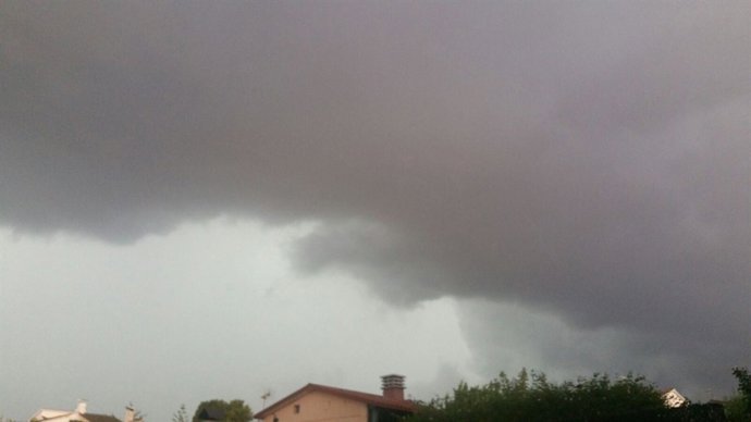 Pluja, temporal, núvols