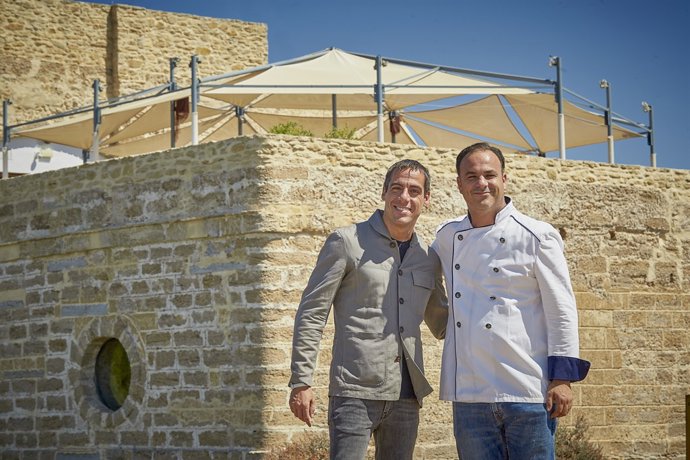 Angel León ficha por el Hotel Urban