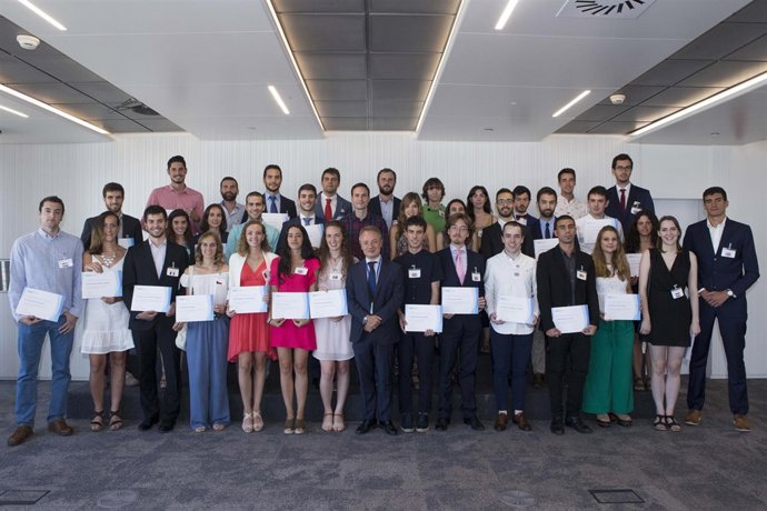 La Fundación Mutua Madrileña concede 40 nuevas becas de posgrado para ampliar es