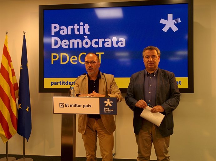 Roda de premsa de C.Campuzano i J.Xuclà (PDeCAT)