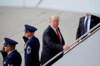 Trump acusa a los senadores que rechazan la contrarreforma sanitaria de aliarse con "la pesadilla del Obamacare"