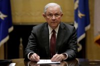 Sessions acude a la Casa Blanca pero no se reúne con Trump
