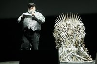 George R.R. Martin anuncia la publicación de hasta dos libros sobre Poniente en 2018