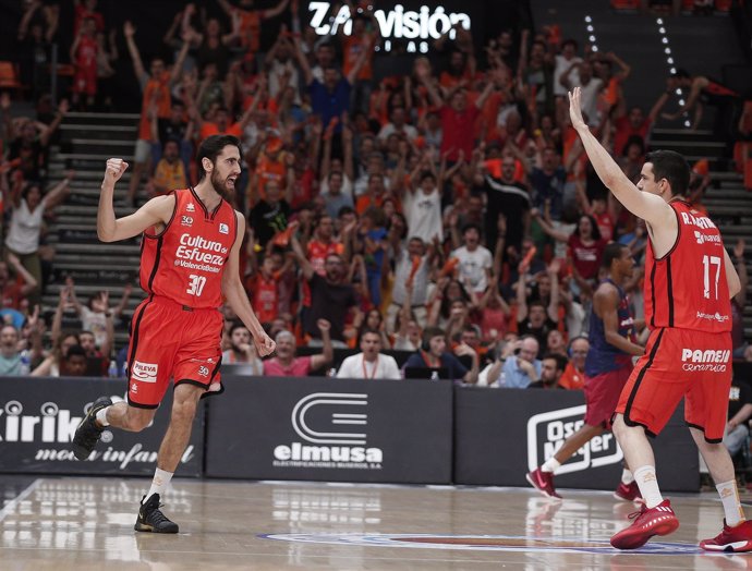  Rafa Martínez Y Joan Sastre VALENCIA BASKET - FC BARCELONA LASSA 