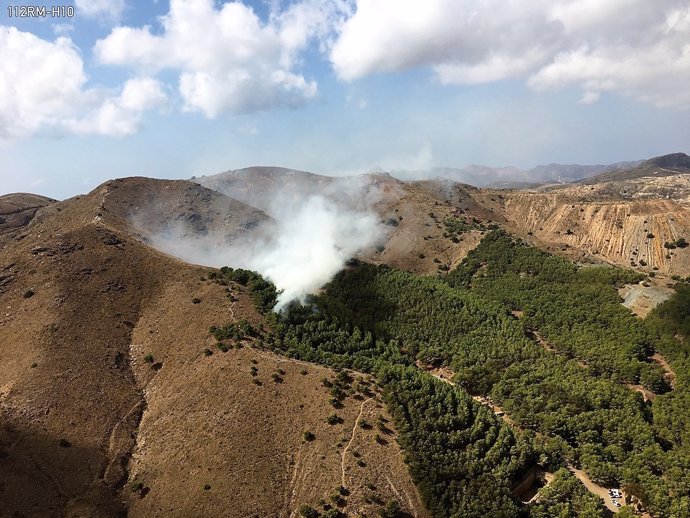 Incendio forestal en La Unión