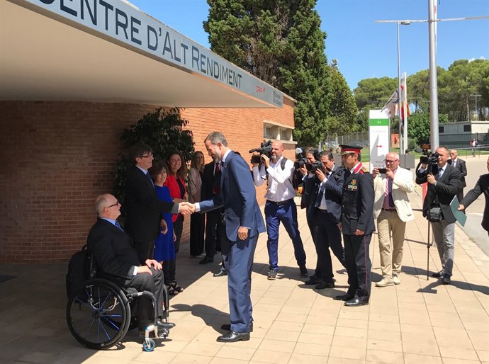 El rei Felip VI i Carles Puigdemont