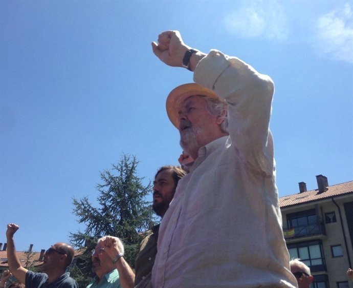 El histórico dirigente nacionalista, Xosé Manuel Beiras, en el acto de Anova