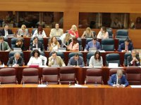 Podemos y Cs achacan el paso de Moñux a la Fundación de la Energía al "entramado del poder" y la "vieja política"