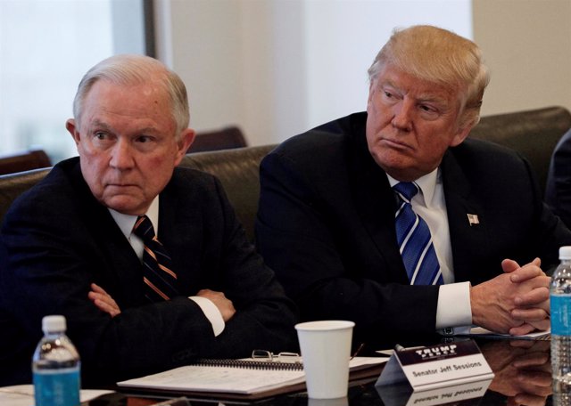 Jeff Sessions y Donald Trump