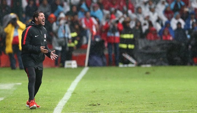 Simeone dirige al Atlético de Madrid