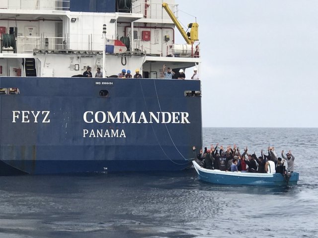 Rescate de inmigrantes frente a la costa de Barbate (Cádiz)