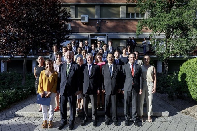 Entrega de la XV edición del Programa Fundación ICO-Becas China 