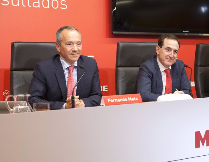 Antonio Huertas y Fernando Mata, de Mapfre, en la presentación de resultados