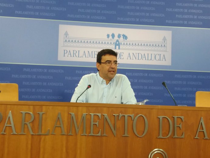 El portavoz parlamentario del PSOE-A, Mario Jiménez