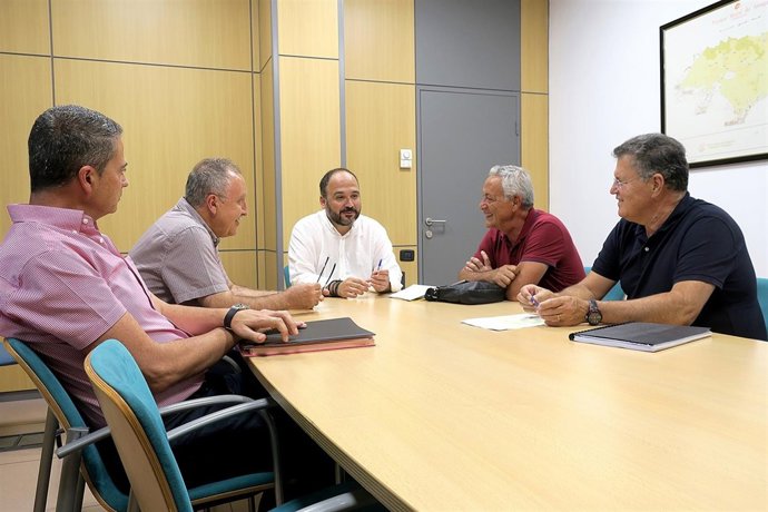 Reunión sobre el sendero
