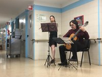Pacientes del Regional disfrutan de los beneficios de la música con Sinfonendo y Caja Rural Granada