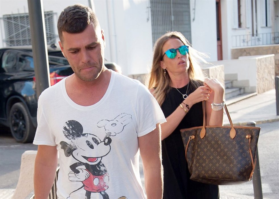 Ángel Nieto recibe todo el apoyo de su familia en un momento crítico./ EP