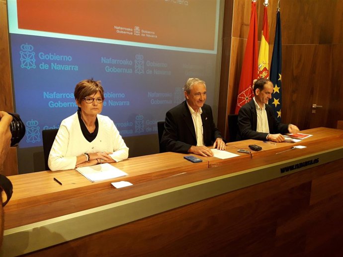 El consejero de Hacienda Mikel Aranburu en la rueda de prensa