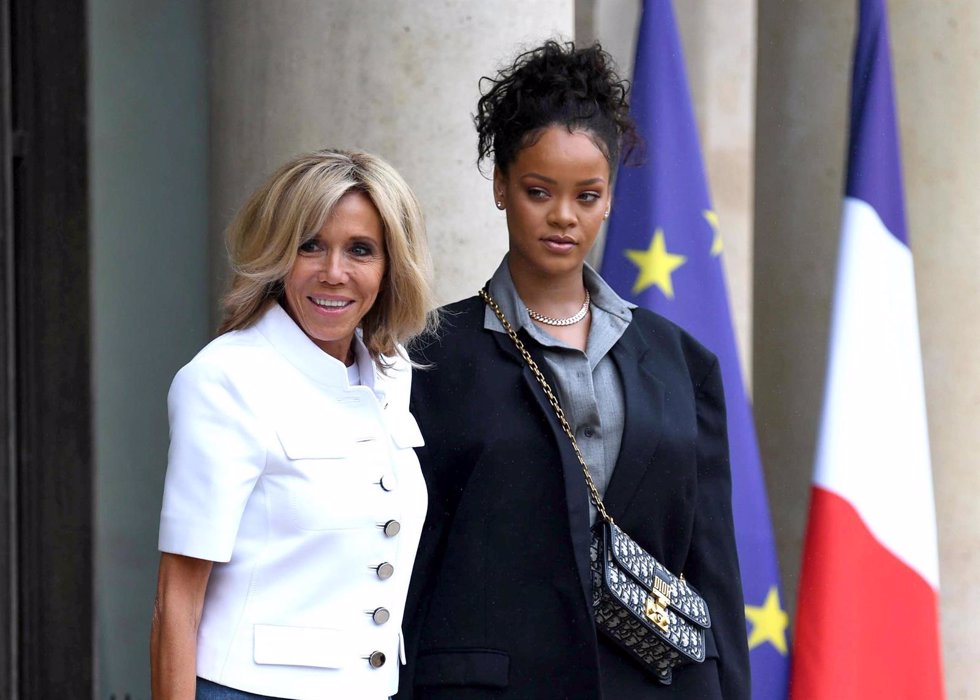 El gran encuentro entre la primera dama de Francia, Brigitte Macron  y Rihanna