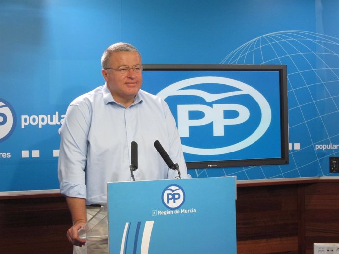    Francisco Bernabé, En La Rueda De Prensa