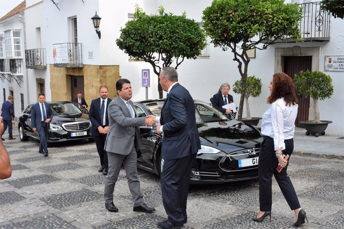 Picardo saluda al alcalde de San Roque