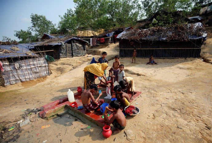 Niños refugiados rohingya en Bangladesh