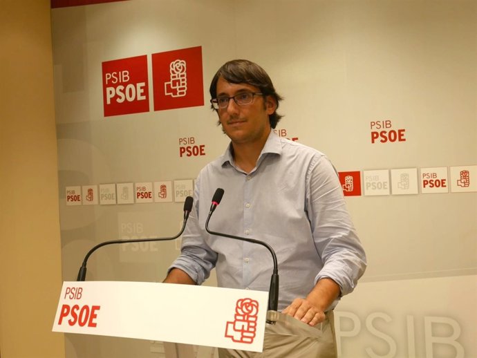 El portavoz de PSIB, Iago Negueruela